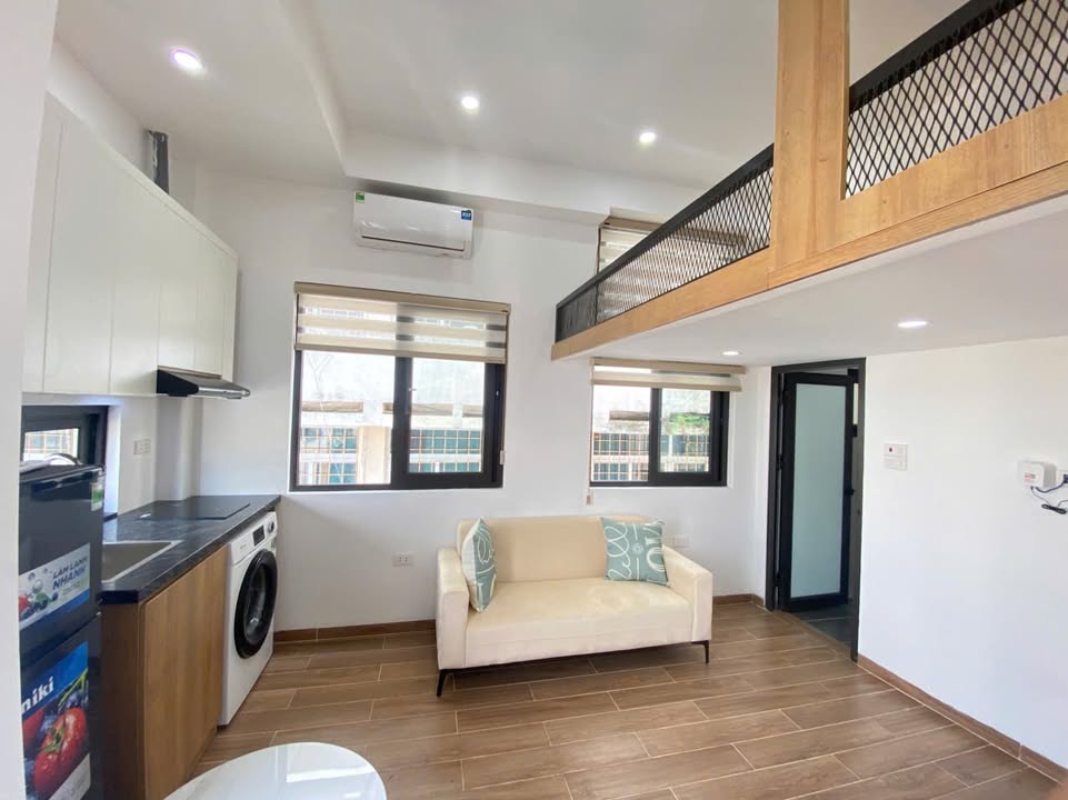 Nhà nhỏ cho thuê tại Hoàng Quốc Việt 25m² giá 5 triệu - Gác xép full nội thất ở ngay!