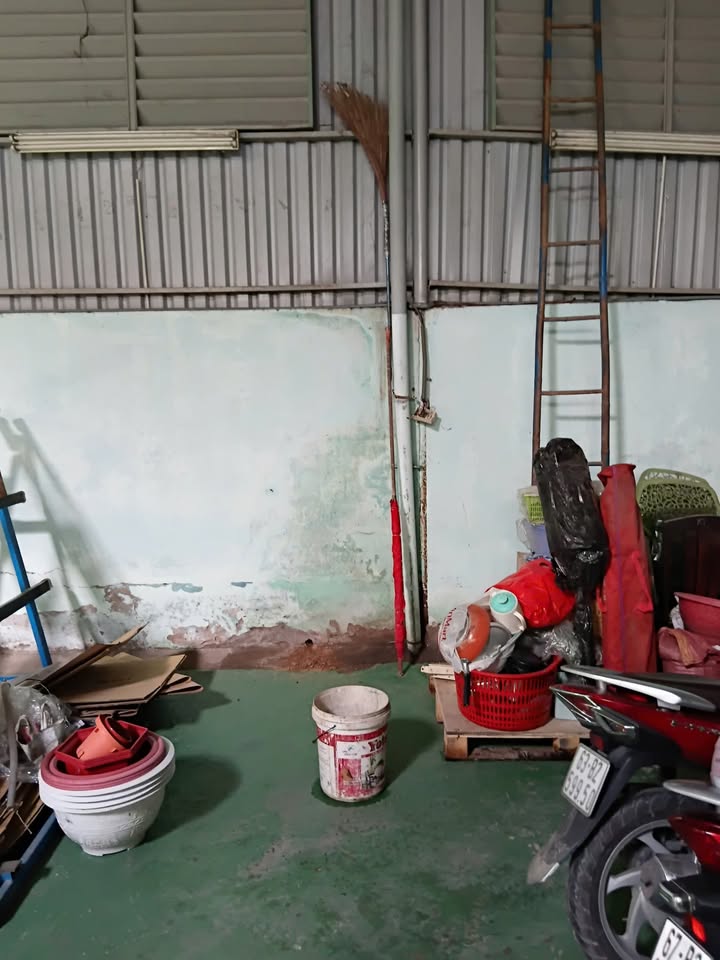 Kho cho thuê mặt tiền đường An Phú Đông 10, 340m² giá 28 triệu - Hoạt động ngay!