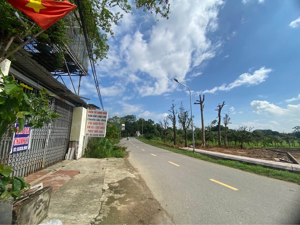 Đất Nền Nhuận Trạch Lương Sơn 100m² giá 2 tỷ - Gần KCN chỉ 200m!