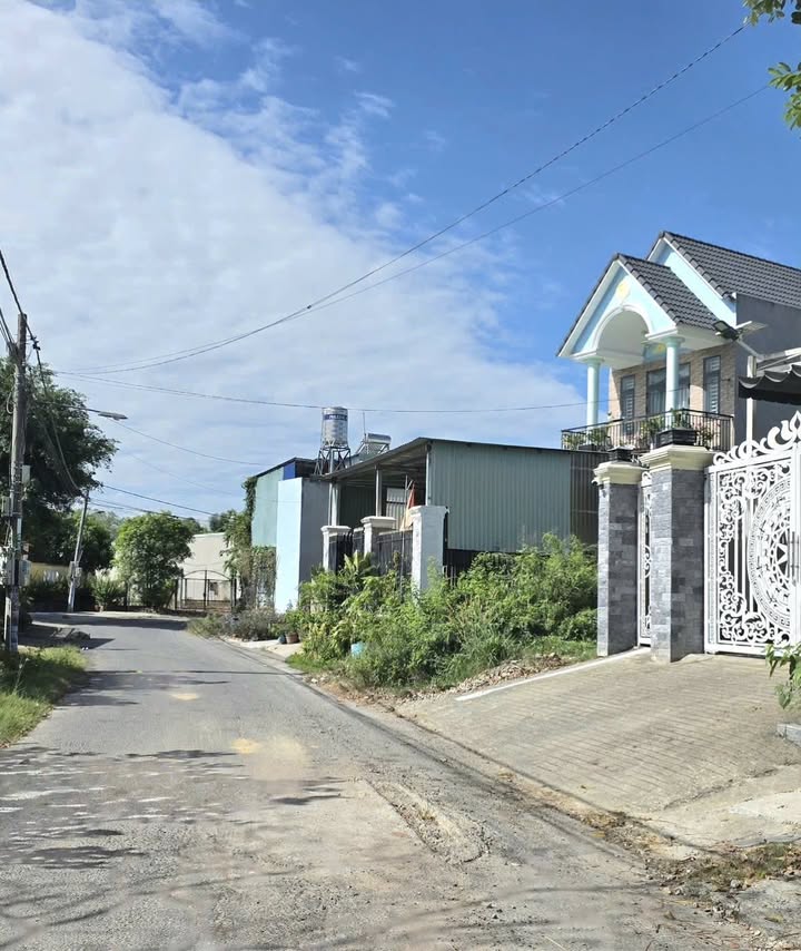 Đất nền Phú Chánh Tân Uyên 175m² giá chỉ 2.1 tỷ - Cơ hội đầu tư hiếm có!