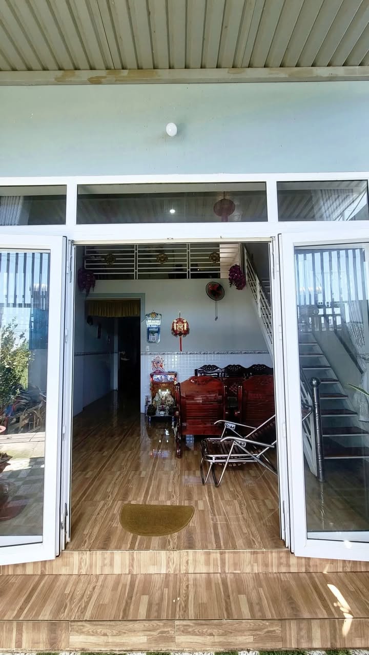 Nhà Lầu Lửng 100m² tại Phong Nẫm - Giá 1.4 tỷ, Sổ đỏ chính chủ!