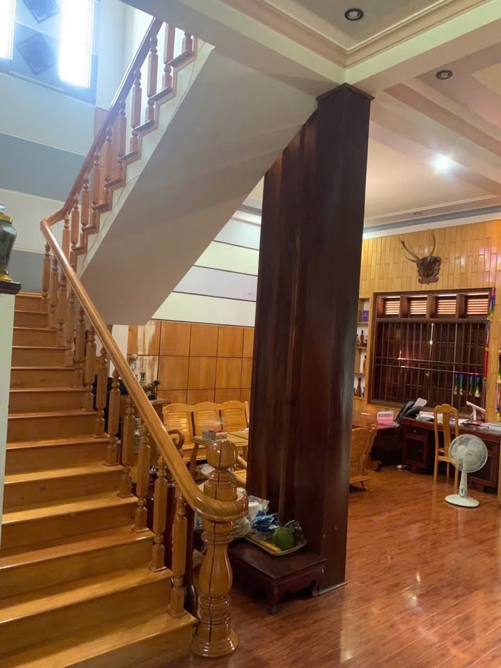 Nhà mặt tiền kinh doanh lô gốc đường Trần Phú, TP Kon Tum 264m² - Đầu tư sinh lời ngay!