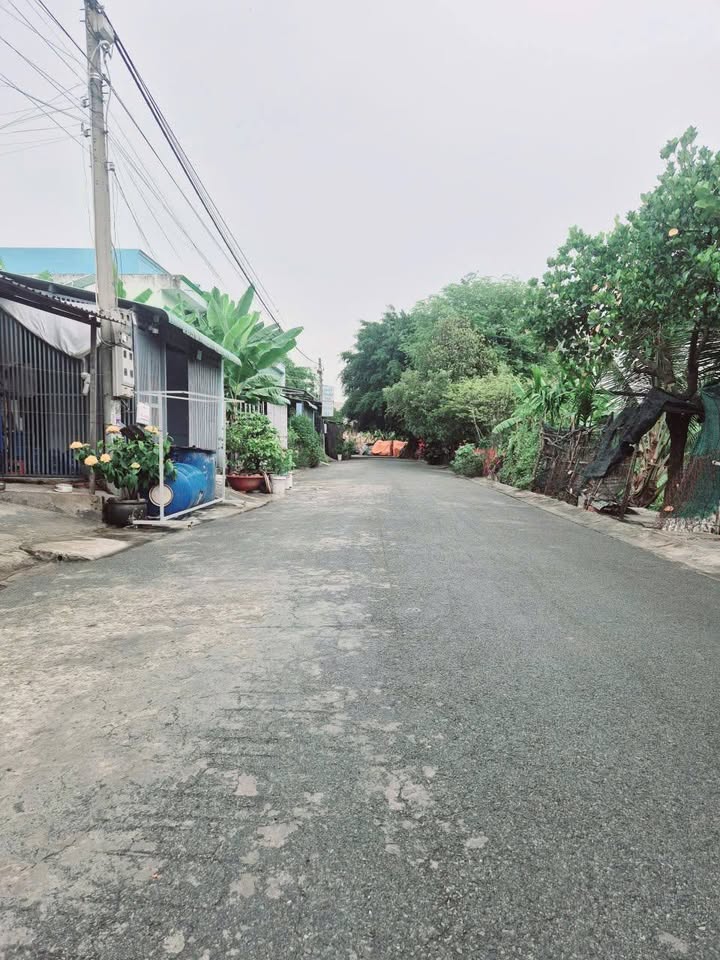 Đất nền đôi mặt tiền đường 25A1, Đức Hòa, Long An - Sổ hồng chính chủ, chỉ 1.8 tỷ!