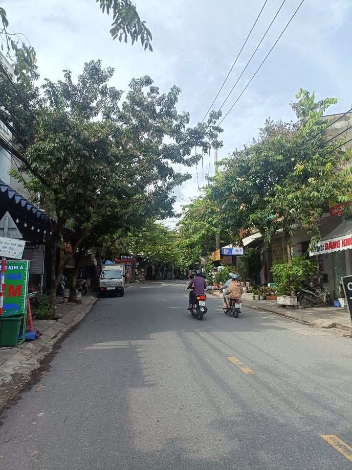 Nhà mặt tiền đường Mẹ Suốt, Đà Nẵng 95m² giá 6 tỷ - Đầu tư sinh lời ngay!