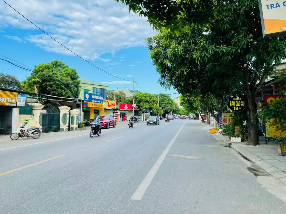 Nhà 2 tầng mặt đường Võ Nguyên Hiến Vinh 127m² - Vị trí kinh doanh lý tưởng!