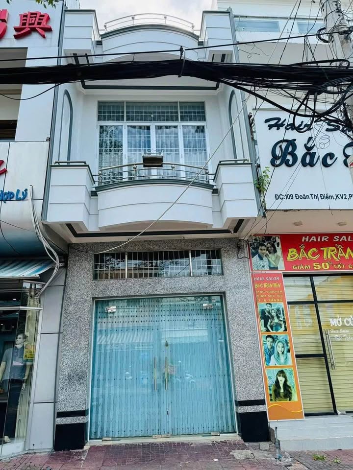 Nhà phố Đoàn Thị Điểm, Vị Thanh 64m² giá 4 tỷ - Hỗ trợ ngân hàng!