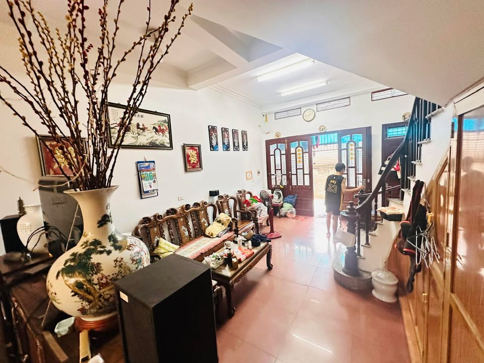 Nhà mặt tiền Khương Đình 61m² giá 19.8 tỷ - Tiềm năng đầu tư lớn!