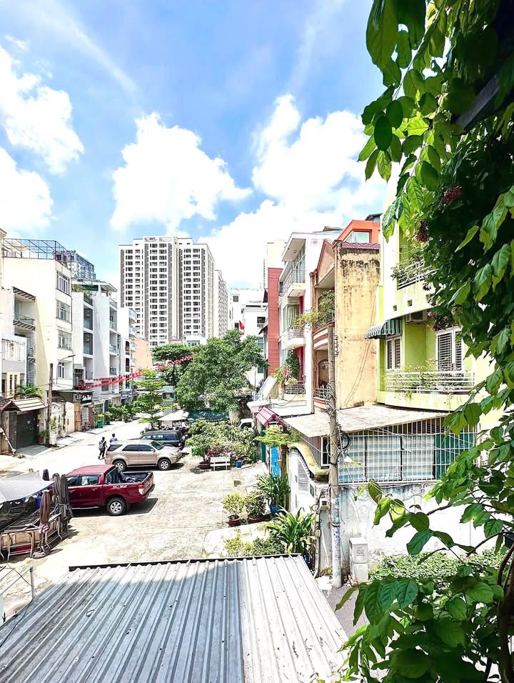 Nhà phố khu cư xá Đồng Tiến, Quận 10, 35m² - Vị trí đắc địa, tiện kinh doanh!