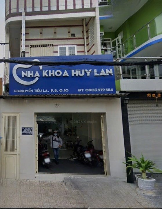 Nhà góc 2 mặt tiền Nguyễn Tiểu La, Q.10, 70m² giá 25 triệu - Thích hợp cho showroom, spa!