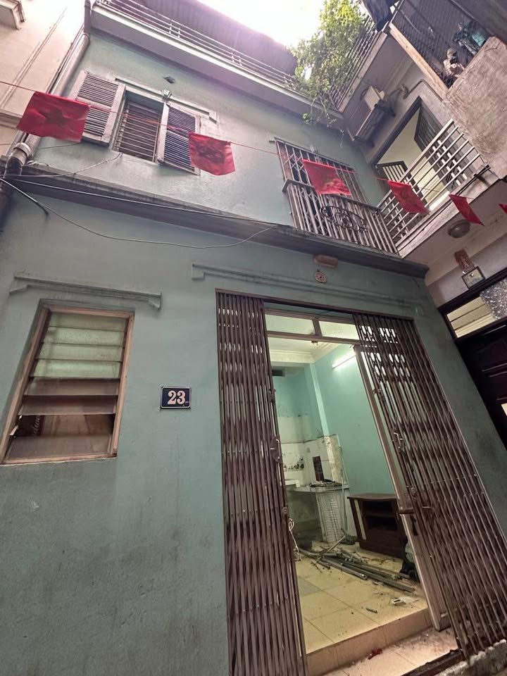 Nhà 3 tầng Ngõ 355 Xuân Đỉnh, 32m² giá 7.1 tỷ - Đầu tư sinh lời tuyệt vời!