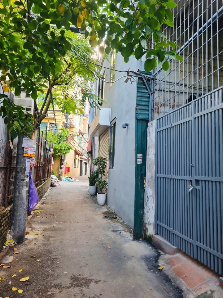 Bán nhà phố Đường Hoa, Tây Hồ 36m² giá 2.4 tỷ - Ô tô đỗ cửa, ngõ nông!