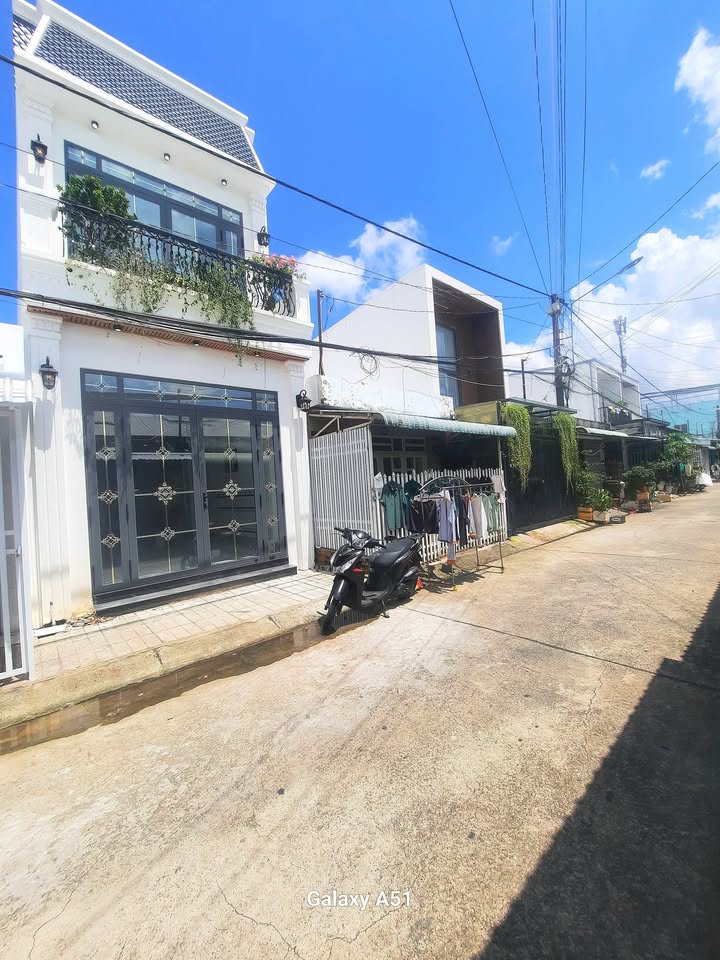 Nhà mặt tiền đường Nam Cao, Vĩnh Quang, Rạch Giá 60m² - Chỉ 2.55 tỷ, thương lượng ngay!