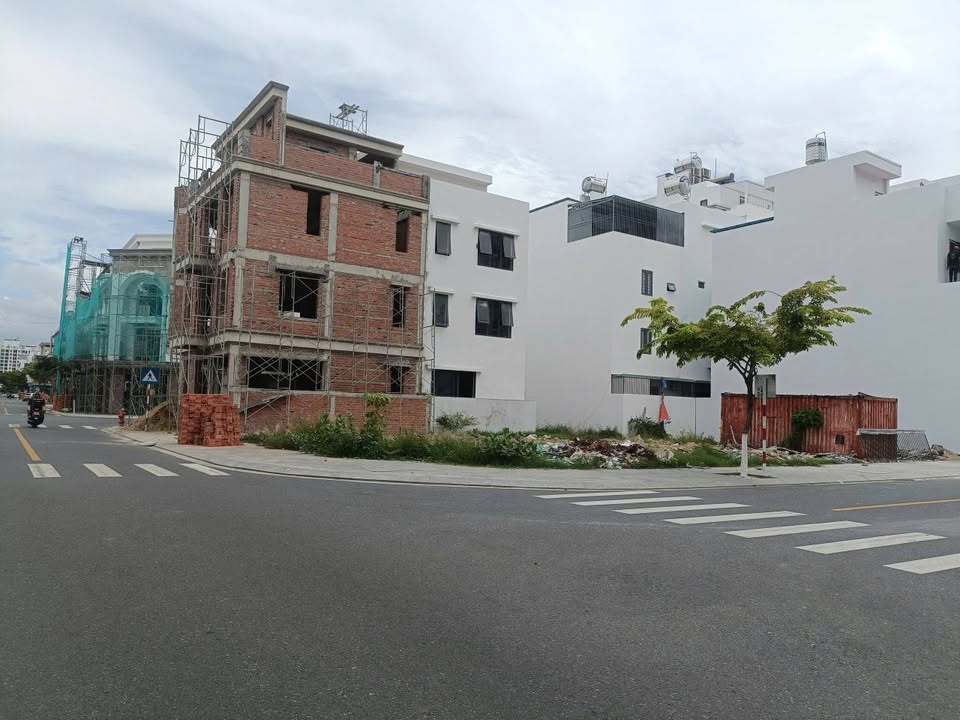 Đất nền lô góc đường B3-A2 Nha Trang 111m² giá 11.1 tỷ - Đầu tư sinh lời ngay!