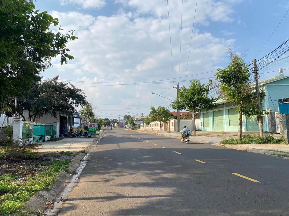 Bán mặt tiền Nguyễn Tri Phương, Bảo Lộc - Diện tích 605m² giá 4.3 tỷ - Sẵn sàng đầu tư ngay!