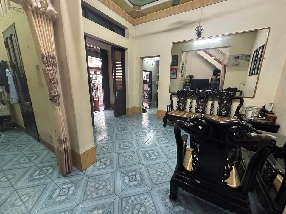 Nhà cho thuê tại Cẩm Phả 88m² giá 3.5 triệu - Không gian thoáng mát, gần bệnh viện