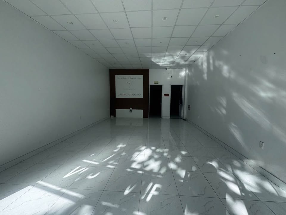 Nhà mặt đường Thiên Lôi, Lê Chân, Hải Phòng 130m² giá 15 triệu - Kinh doanh đắc địa!