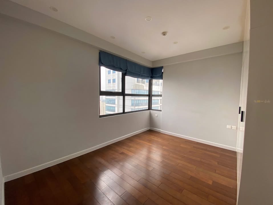 Căn hộ 3PN Vinhomes D Capitale 103m² giá 13 tỷ - Chính chủ bán gấp!