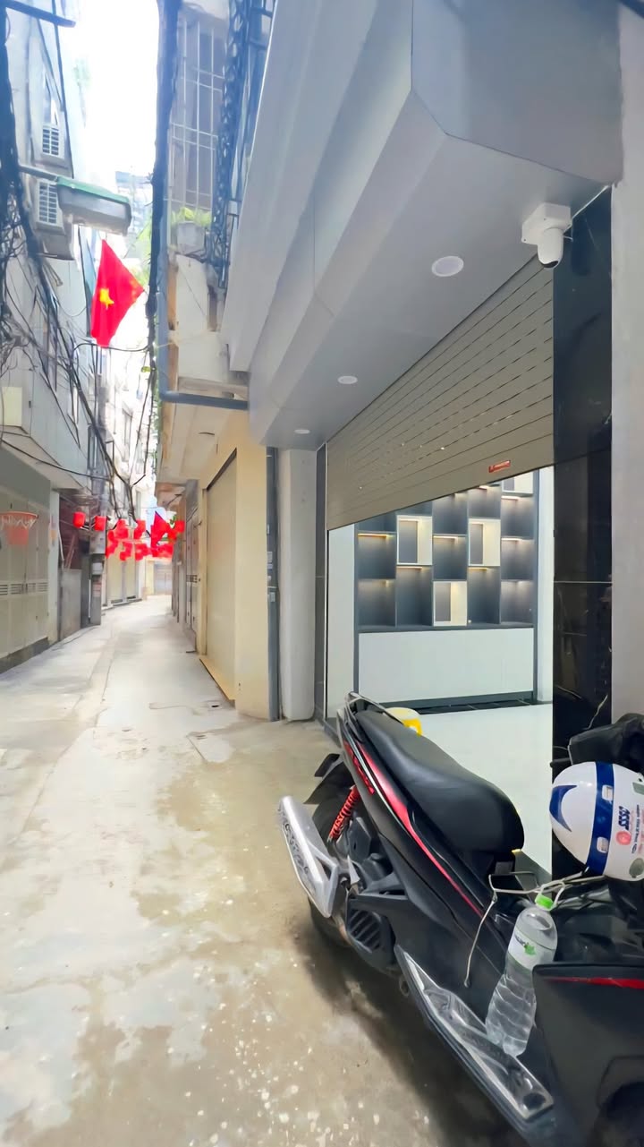 Nhà phố Bùi Xương Trạch, Thanh Xuân 35m² giá 11.8 tỷ - Nhà mới, full nội thất như khách sạn 5⭐!