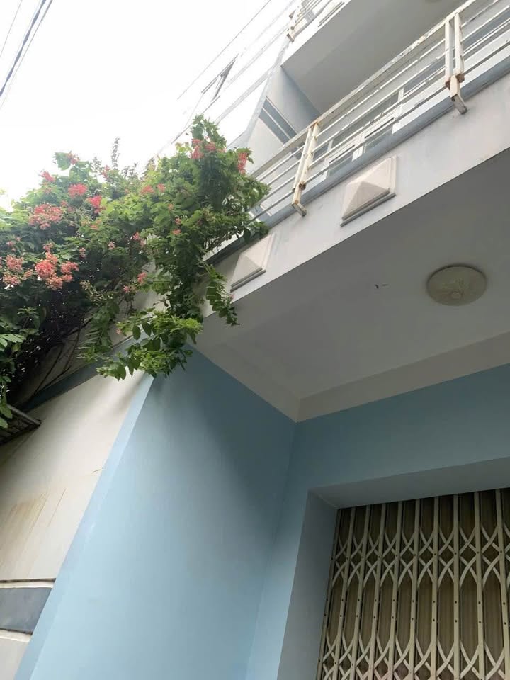 Nhà 3 tầng chính chủ bán gấp tại Biên Cương, Quy Nhơn - Giá 3 tỷ!