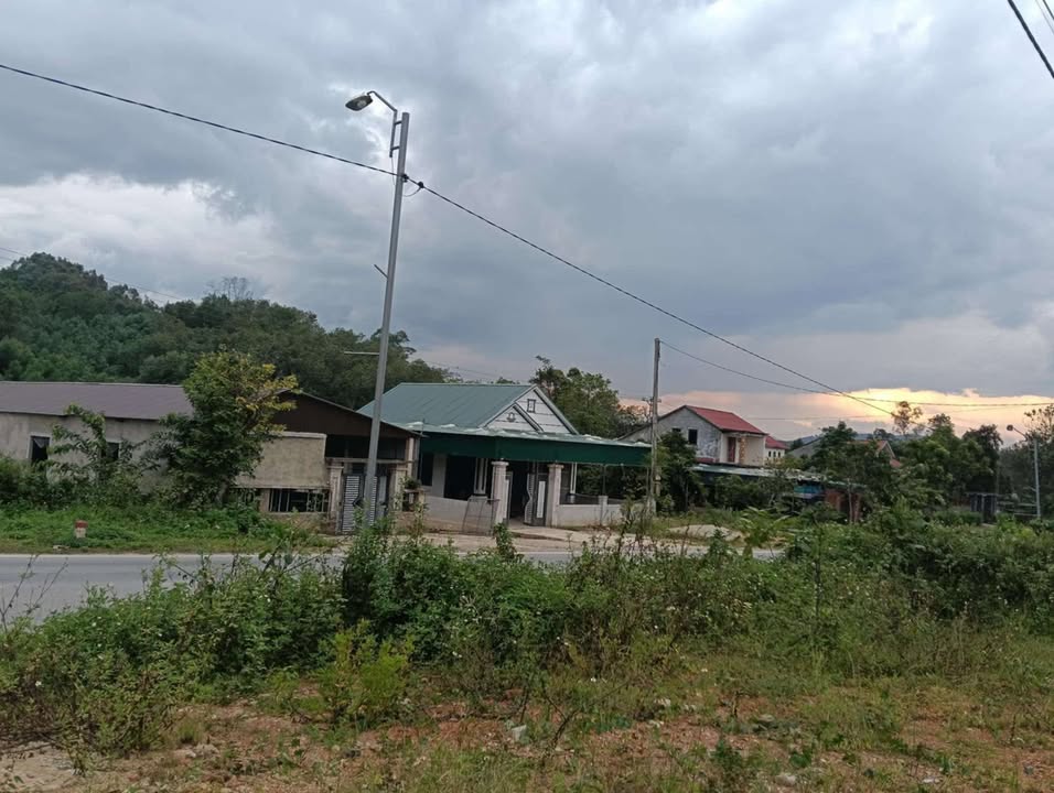 Đất mặt tiền Quốc lộ 15, Hà Linh, Hương Khê, 1107m² - Giá rẻ bất ngờ!