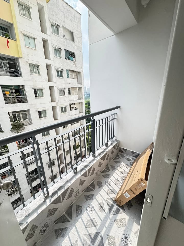 Chung cư Phú Thọ, Quận 11, 64m² giá 3.45 tỷ - Căn góc thoáng mát, tiện nghi!