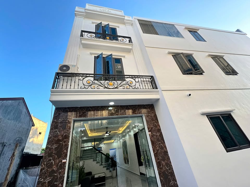Nhà 3 tầng Hồng Thái An Dương 69m² giá 2.58 tỷ - Mặt tiền đẹp, tiện nghi đầy đủ!