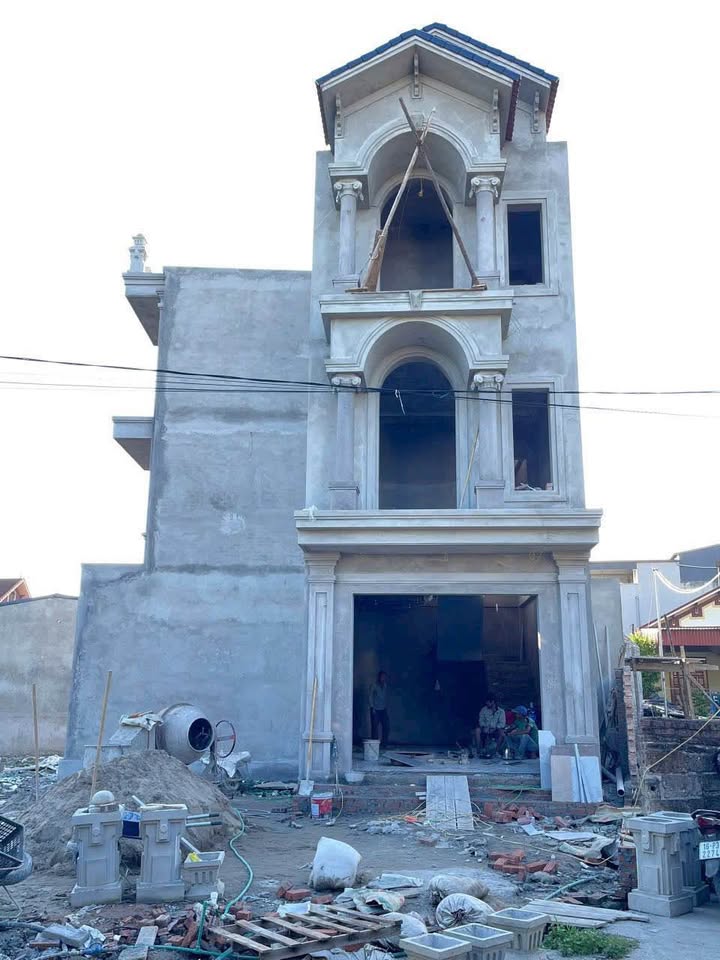 Nhà 3 tầng Đông Tân, An Dương 72m² giá 2.68 tỷ - Ô tô đỗ sân, full nội thất!