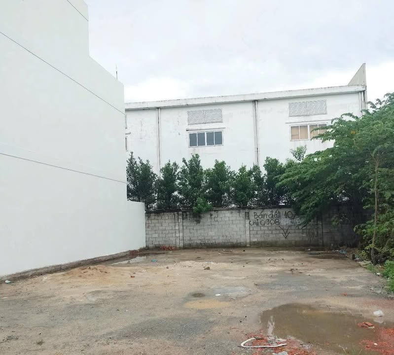 Đất nền Xuân Thới Sơn Hóc Môn 200m² giá 5.9 tỷ - Thổ cư sẵn sàng xây dựng!