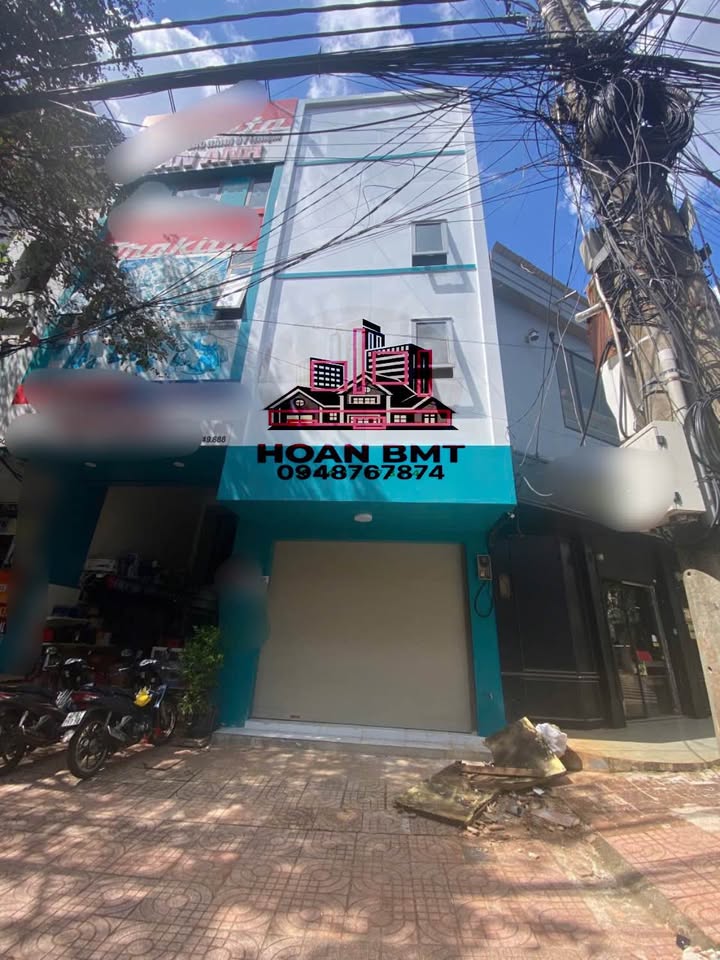 Nhà nguyên căn cho thuê mặt tiền đường chính Buôn Ma Thuột 3 tầng - Kinh doanh sầm uất!