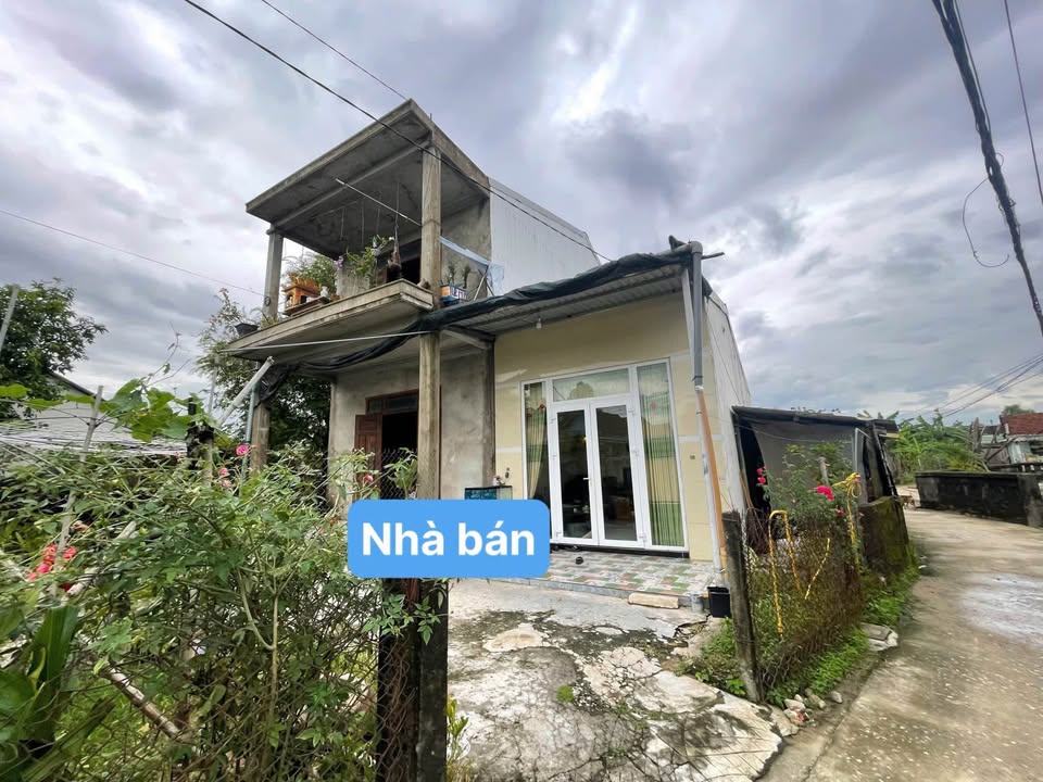 Nhà 2 tầng Tôn Thất Sơn, TP Huế 243m² giá 2.4 tỷ - Sổ đỏ chính chủ!