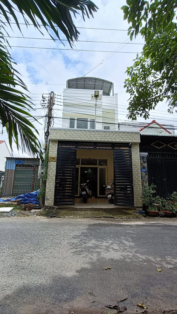 Nhà mặt tiền đường nhựa Bình Nhâm 85m² giá 4.3 tỷ - Đường thông tứ hướng!