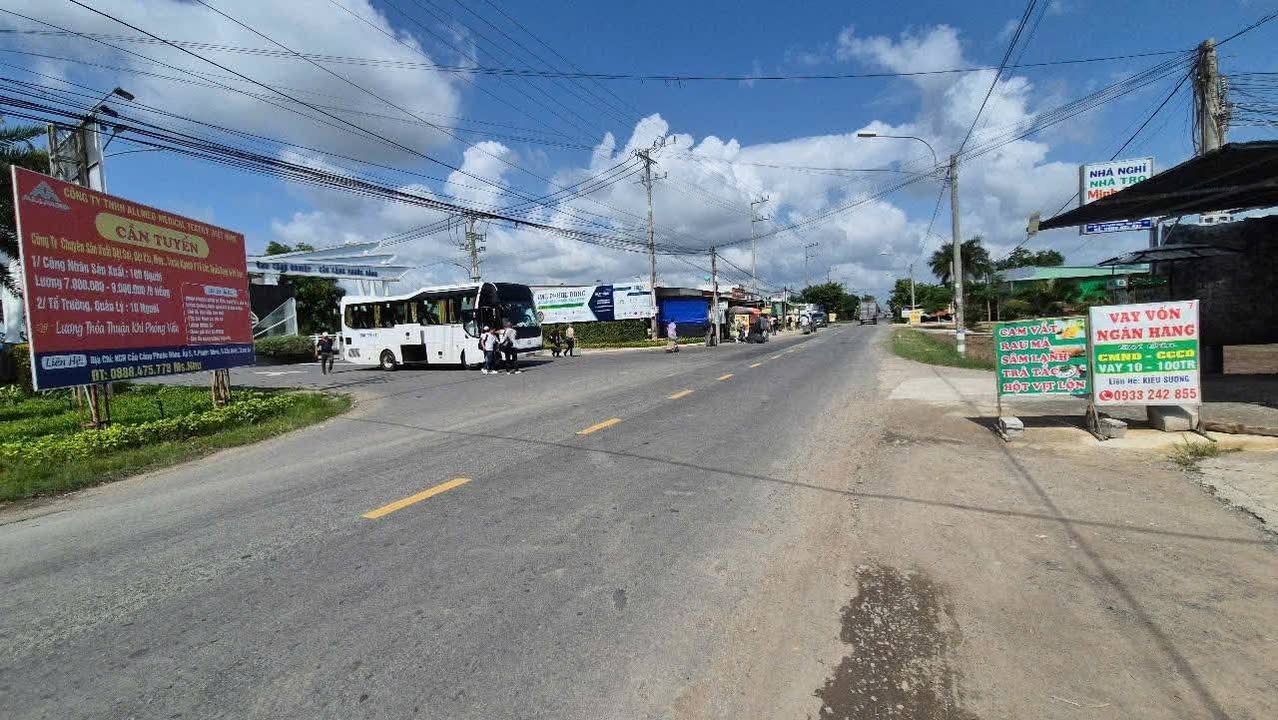 Đất thổ cư 1000m² mặt tiền tỉnh lộ 826B - Giá chỉ 5 tỷ, cần bán gấp!