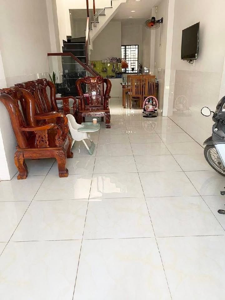 Nhà riêng Bình Tân 43m² giá 2 tỷ - Hẻm ô tô, gần ngã tư Gò Mây!