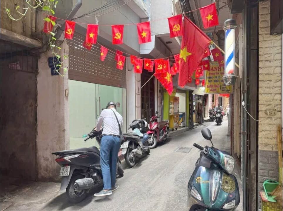 FrontHouse Đống Đa 22.5m² giá 6.9 tỷ - Mặt ngõ kinh doanh sầm uất!