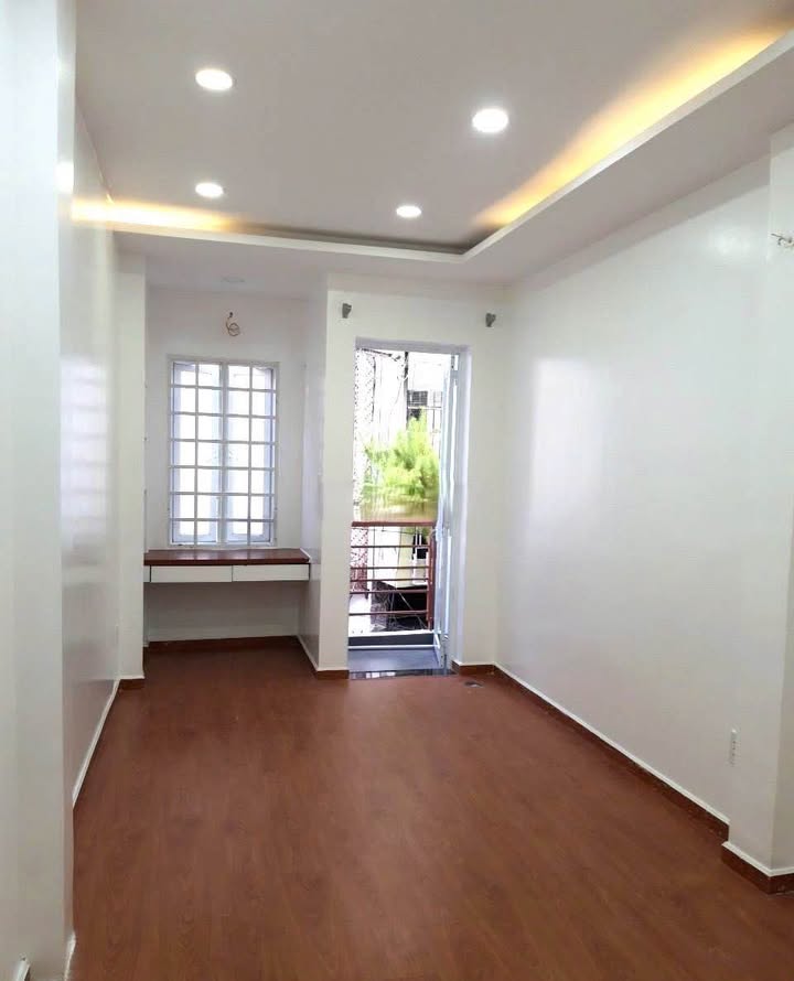 Nhà cho thuê Trần Quang Khải, Q.1 25.35m² giá 14 triệu - Không thể bỏ lỡ!