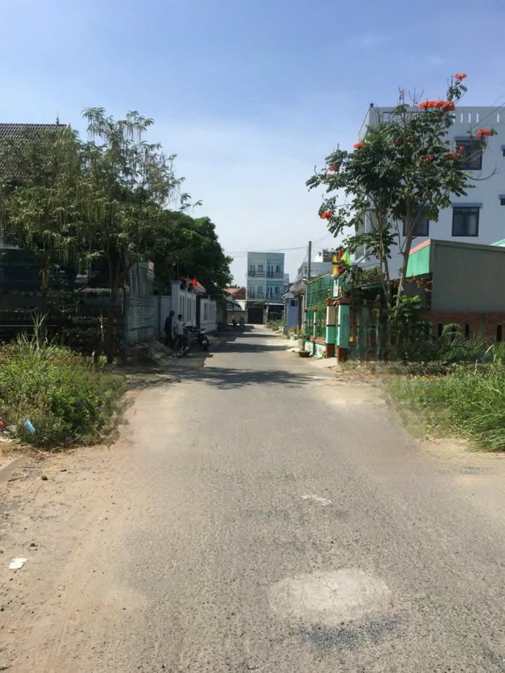 Đất nền Nguyễn Văn Tạo, Long Thới 120m² giá 4.3 tỷ - Đầu tư sinh lời ngay!