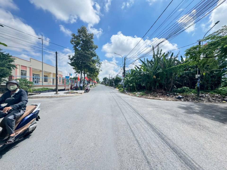 Đất nền góc 2 mặt tiền Ngọc Hân Công Chúa, Rạch Giá 144m² giá 2.6 tỷ - Cơ hội đầu tư tuyệt vời!