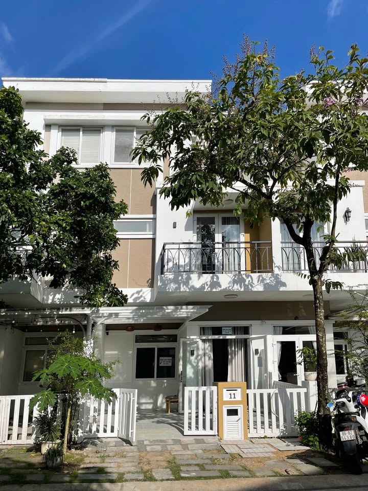 Nhà phố Lovera Park, Bình Chánh 144m² giá 14 triệu - Full nội thất cao cấp!