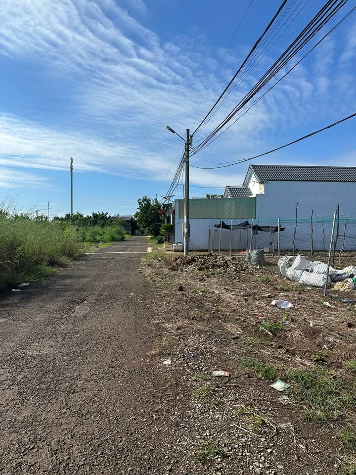 Đất nền Tiến Thành 420m² giá 3.2 tỷ - Sổ đỏ chính chủ, thổ cư 100%!