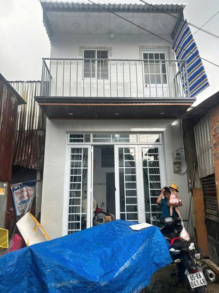 Nhà cho thuê 1 trệt 1 lầu hẻm Huỳnh Thanh Mỹ, 2 phòng ngủ giá chỉ 3 triệu/tháng!