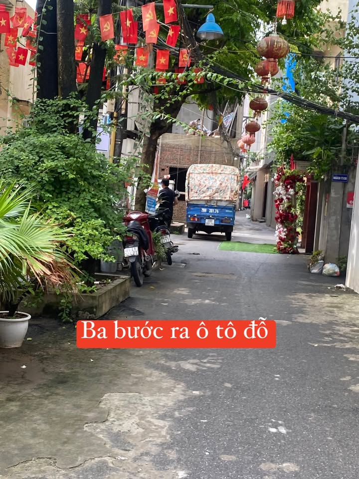 Nhà phố Lụa Tố Hữu 31,6m² giá 7.9 tỷ - Thang máy full nội thất, chính chủ!