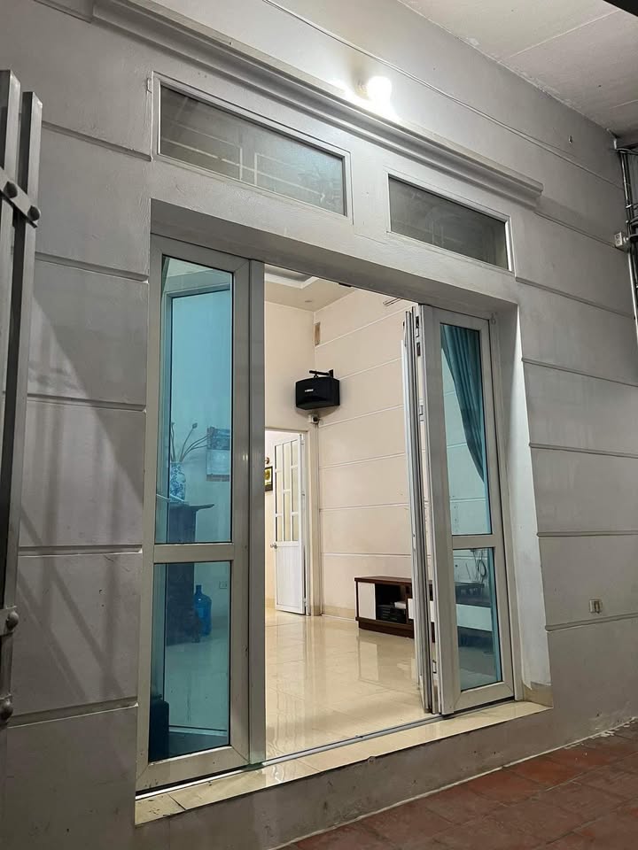 Nhà cho thuê lâu dài tại Ngõ 380, La Phù 70m² - Giá chỉ 5 triệu/tháng!