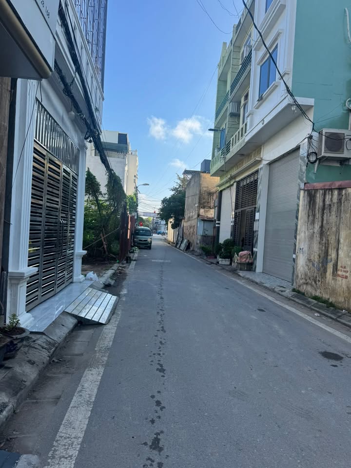 Nhà lô góc mặt đường Trực Cát, Vĩnh Niệm 57m² giá 5.6 tỷ - Sẵn sàng vào ở ngay!