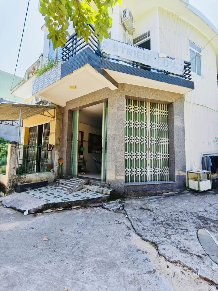Nhà góc cua 2 mặt hẻm Gara Quyền, Quy Nhơn 49m² giá 2.35 tỷ - Sổ đỏ chính chủ!