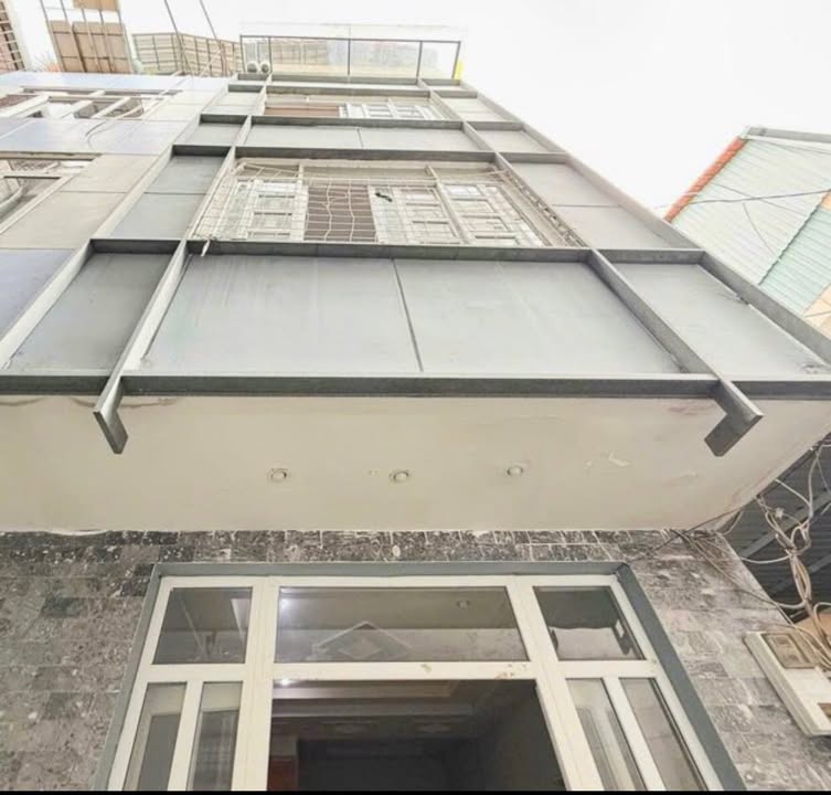 Nhà 4 tầng Bùi Đình Tuý, Bình Thạnh 34m² giá 5.2 tỷ - Vị trí an ninh, dân trí cao!