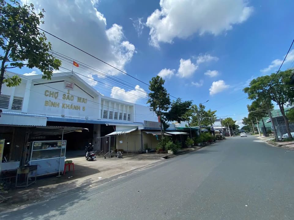 Đất nền chính chủ tại Chợ Sao Mai Bình Khánh 85m² giá 2.2 tỷ - Vị trí đắc địa!