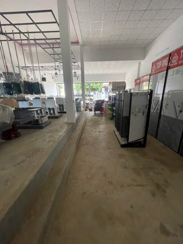 Nhà mặt tiền Y Moan 180m² giá 10 tỷ - Phù hợp kinh doanh đa ngành nghề!