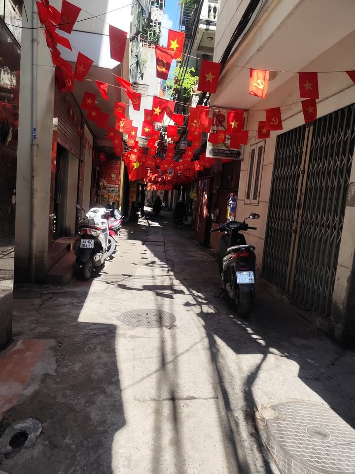 Nhà riêng Trần Khát Chân, Hai Bà Trưng 37m² giá 7 tỷ - Sổ đỏ chính chủ, giao dịch ngay!