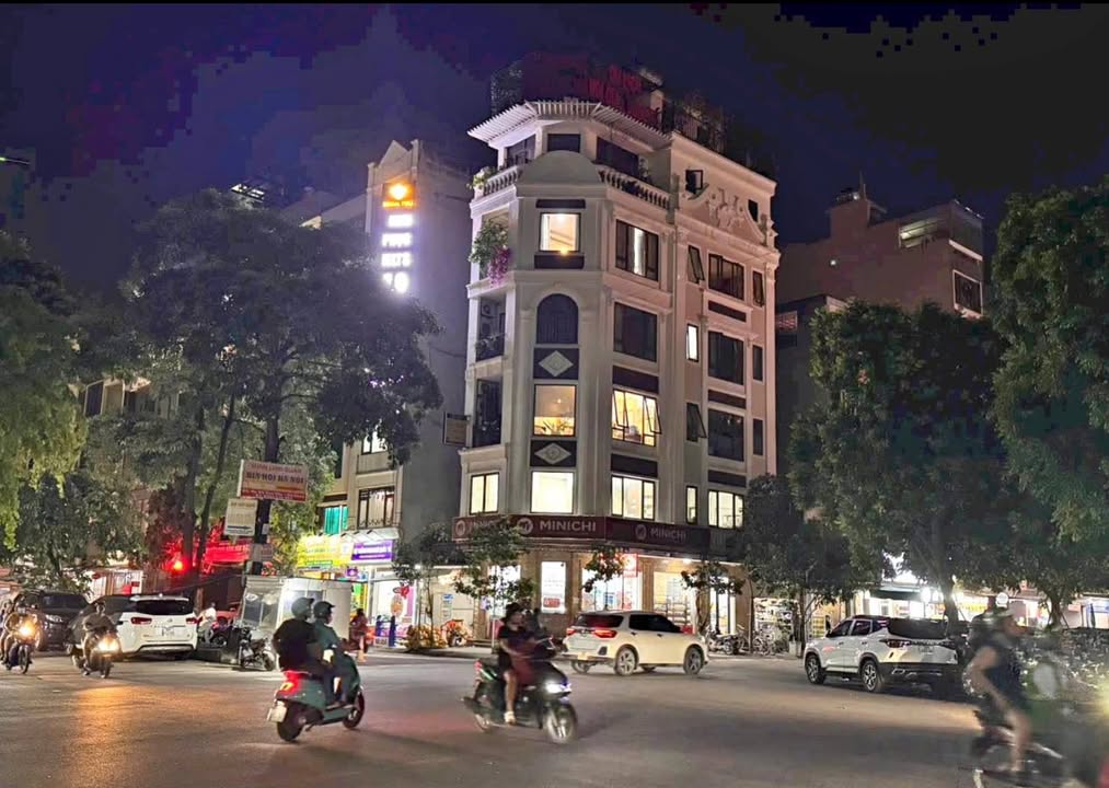 Cho thuê mặt phố góc Nguyễn Khuyến, Văn Quán 144m² - Kinh doanh đa ngành nghề