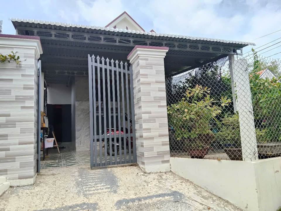 Nhà cấp 4 Vạn Thắng, Vạn Ninh 217m² giá 12 tỷ - Sẵn sàng vào ở ngay!